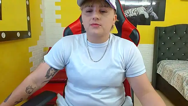 isabeautyx19 online show from 30, 9, 2025