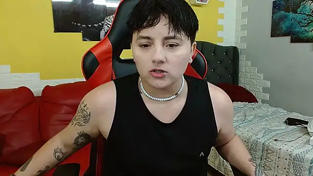 isabeautyx19 online show from 24, 11, 2025