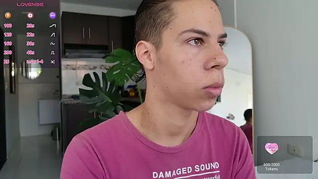 Snapshot of grey___27 chatting on 10, 11, 2025 grey 27 online show from 10, 11, 2025