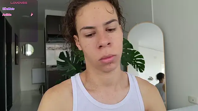 Snapshot of grey___27 chatting on 14, 11, 2025 grey 27 online show from 14, 11, 2025