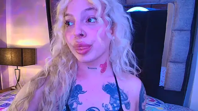 Snapshot of Bonnie_vega chatting on 8, 2, 2025 Bonnie vega online show from 8, 2, 2025