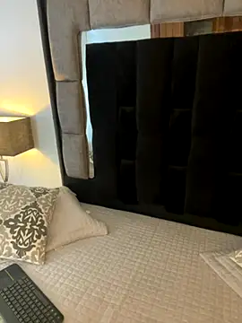 Snapshot of Bonnie_vega chatting on 25, 11, 2025 Bonnie vega online show from 25, 11, 2025