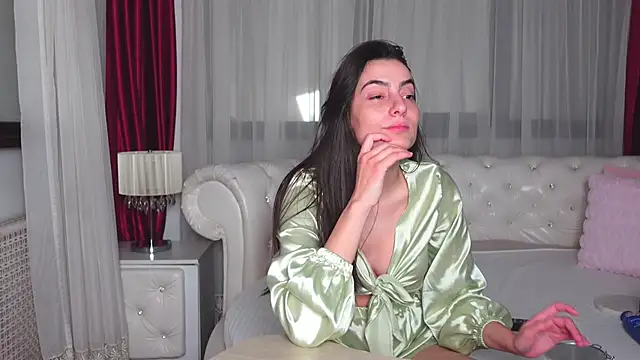 NinaCrystal1 online show from 15, 1, 2025