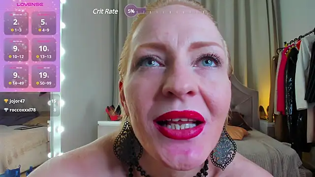Snapshot of SquirtyAlisa chatting on 17, 1, 2025 SquirtyAlisa online show from 17, 1, 2025