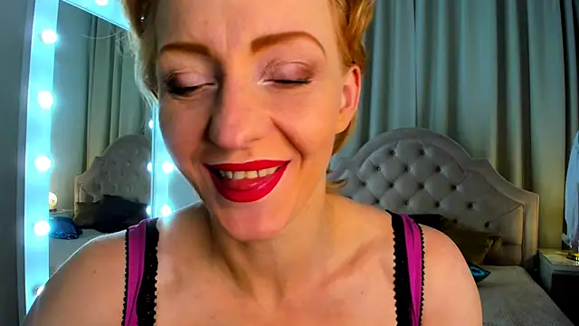 Snapshot of SquirtyAlisa chatting on 8, 3, 2025 SquirtyAlisa online show from 8, 3, 2025