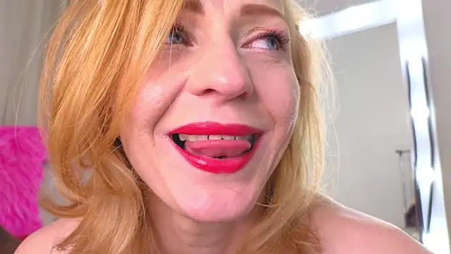 Snapshot of SquirtyAlisa chatting on 28, 11, 2025 SquirtyAlisa online show from 28, 11, 2025