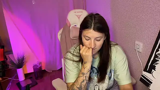 Katrin  kiss online show from 25, 10, 2025