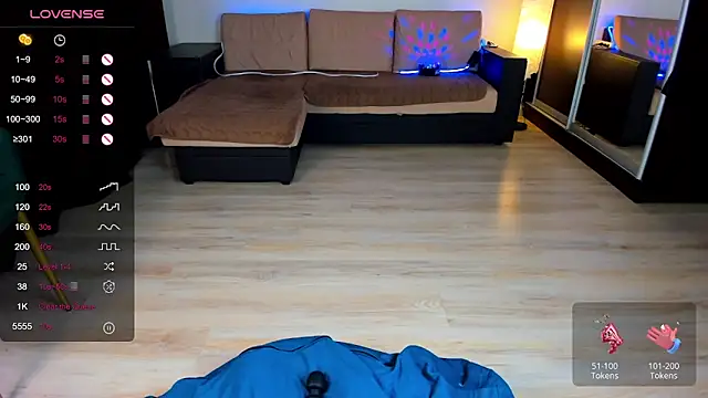 Snapshot of Carolina_bby chatting on 8, 3, 2025 Carolina bby online show from 8, 3, 2025