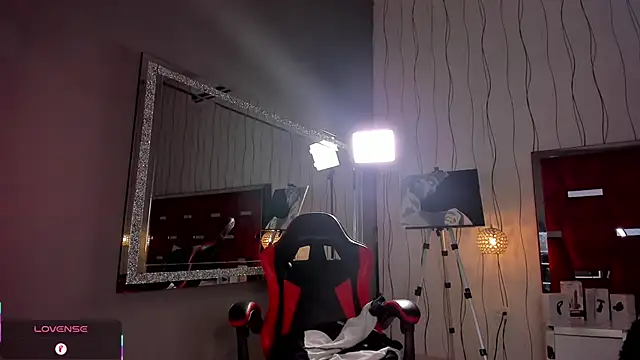 Brat  online show from 4, 3, 2026