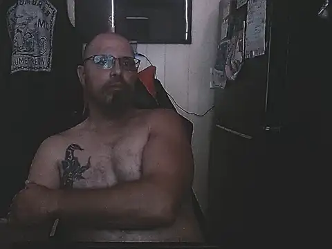 Snapshot of KrazyLegz chatting on 13, 9, 2025 KrazyLegz online show from 13, 9, 2025