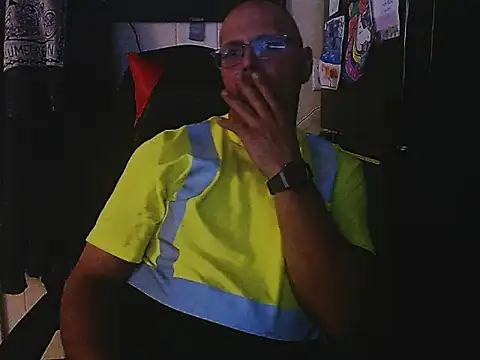 Snapshot of KrazyLegz chatting on 24, 9, 2025 KrazyLegz online show from 24, 9, 2025