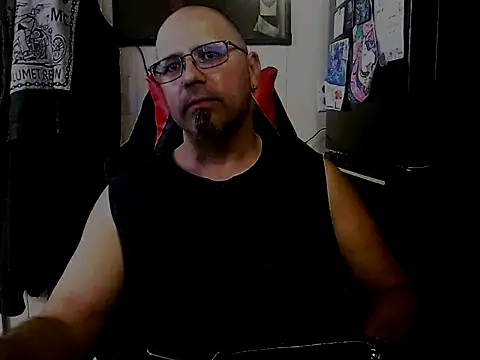 Snapshot of KrazyLegz chatting on 30, 9, 2025 KrazyLegz online show from 30, 9, 2025