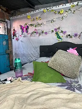 NinaGauther online show from 11, 2, 2026