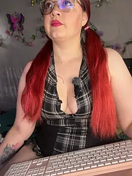 Snapshot of NinaGauther chatting on 26, 6, 2026 NinaGauther online show from 26, 6, 2026