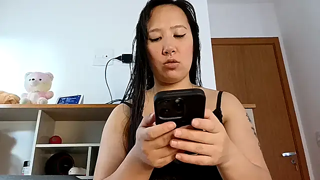 Japabaixinha online show from 13, 12, 2025