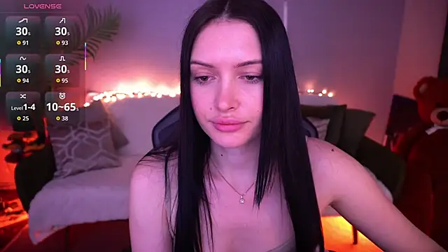 MilaSecrett online show from 13, 4, 2026