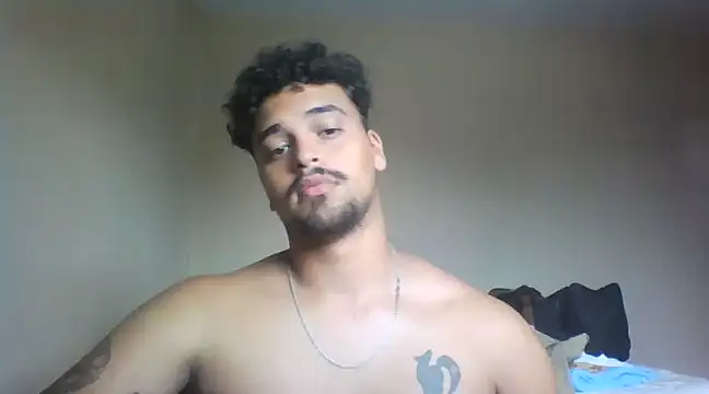 Snapshot of Xcumshot33 chatting on 9, 1, 2025 Xcumshot33 online show from 9, 1, 2025