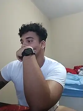 Snapshot of Xcumshot33 chatting on 20, 2, 2025 Xcumshot33 online show from 20, 2, 2025