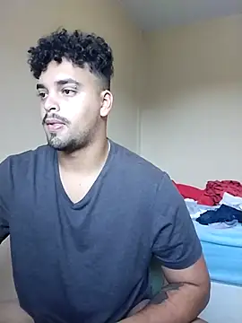 Snapshot of Xcumshot33 chatting on 27, 2, 2025 Xcumshot33 online show from 27, 2, 2025