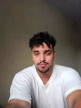 Snapshot of Xcumshot33 chatting on 27, 2, 2025 Xcumshot33 online show from 27, 2, 2025