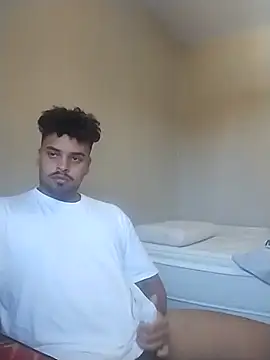 Snapshot of Xcumshot33 chatting on 28, 2, 2025 Xcumshot33 online show from 28, 2, 2025