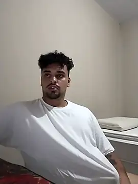 Snapshot of Xcumshot33 chatting on 10, 3, 2025 Xcumshot33 online show from 10, 3, 2025