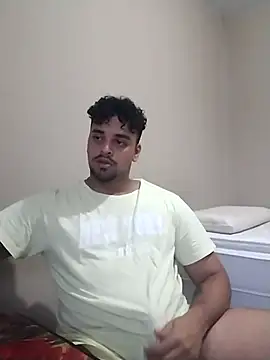 Snapshot of Xcumshot33 chatting on 12, 3, 2025 Xcumshot33 online show from 12, 3, 2025