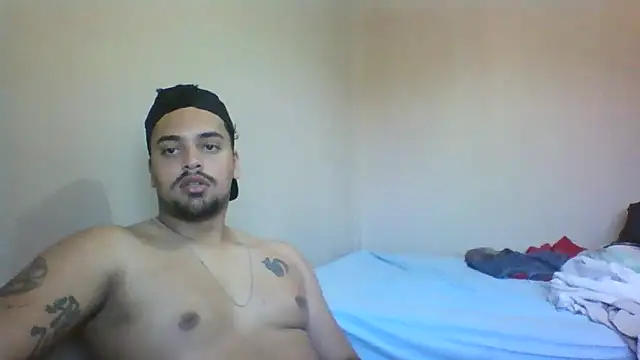 Snapshot of Xcumshot33 chatting on 1, 10, 2025 Xcumshot33 online show from 1, 10, 2025