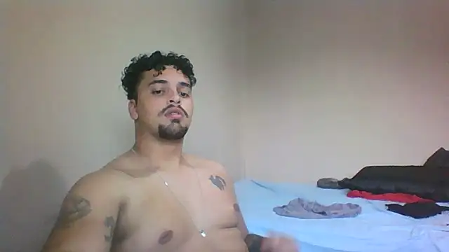 Snapshot of Xcumshot33 chatting on 3, 10, 2025 Xcumshot33 online show from 3, 10, 2025