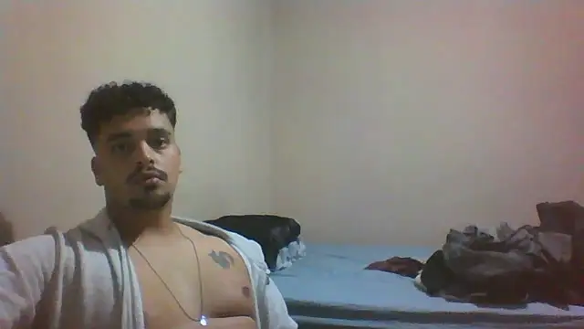 Snapshot of Xcumshot33 chatting on 9, 10, 2025 Xcumshot33 online show from 9, 10, 2025