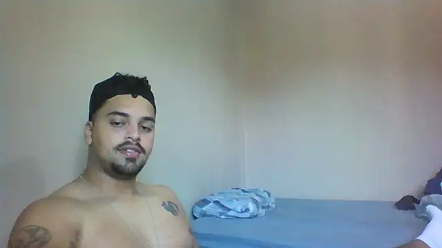 Snapshot of Xcumshot33 chatting on 16, 10, 2025 Xcumshot33 online show from 16, 10, 2025