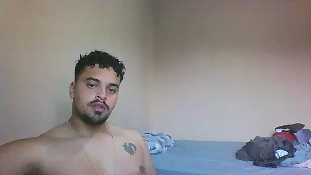 Snapshot of Xcumshot33 chatting on 17, 10, 2025 Xcumshot33 online show from 17, 10, 2025