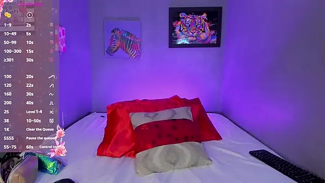 EmmaSmith06 online show from 23, 10, 2025