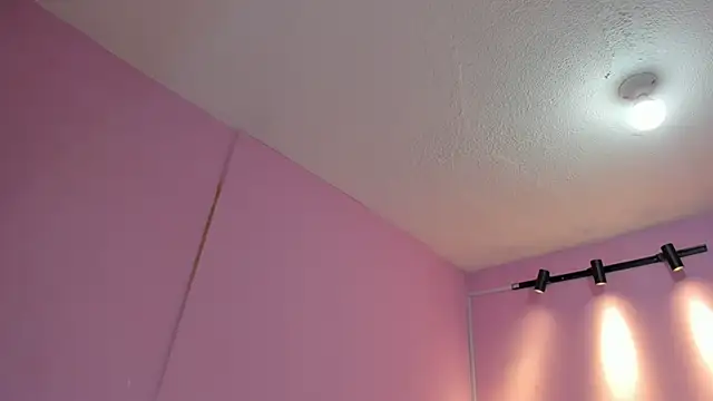 LoveQueen2 online show from 3, 12, 2025