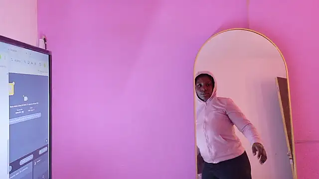 LoveQueen2 online show from 4, 3, 2026