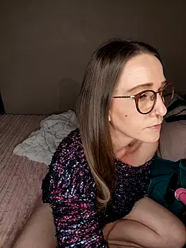 Snapshot of Deviant_Desires_xx chatting on 23, 9, 2025 Deviant Desires xx online show from 23, 9, 2025