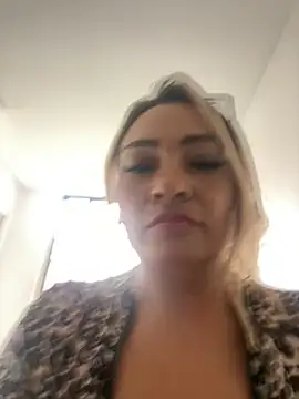 Snapshot of Afroditecash chatting on 6, 2, 2025 Afroditecash online show from 6, 2, 2025