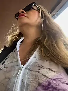 Snapshot of Afroditecash chatting on 6, 2, 2025 Afroditecash online show from 6, 2, 2025