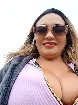 Snapshot of Afroditecash chatting on 29, 9, 2025 Afroditecash online show from 29, 9, 2025