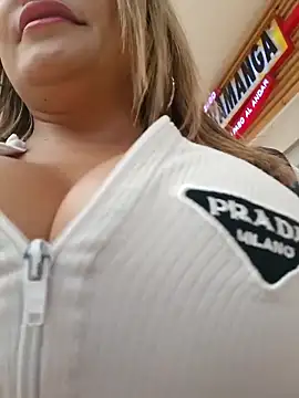 Snapshot of Afroditecash chatting on 4, 10, 2025 Afroditecash online show from 4, 10, 2025