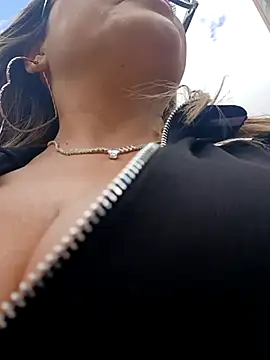 Snapshot of Afroditecash chatting on 7, 11, 2025 Afroditecash online show from 7, 11, 2025