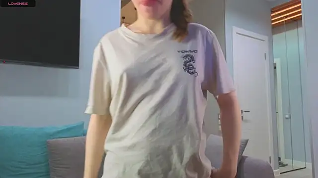 DonnaBurkee online show from 29, 10, 2025