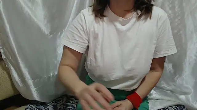 Burberrry  online show from 13, 2, 2026