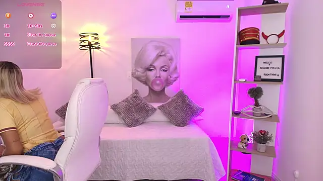 Snapshot of SALOOMEE__ chatting on 31, 1, 2025 SALOOMEE online show from 31, 1, 2025