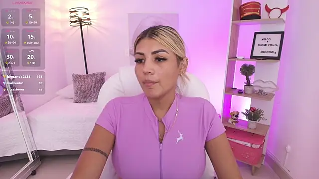 Snapshot of SALOOMEE__ chatting on 5, 2, 2025 SALOOMEE online show from 5, 2, 2025