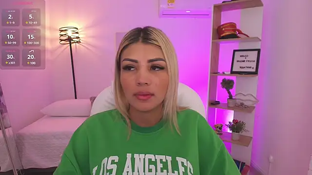 Snapshot of SALOOMEE__ chatting on 8, 2, 2025 SALOOMEE online show from 8, 2, 2025