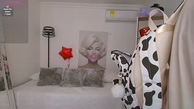 Snapshot of SALOOMEE__ chatting on 18, 3, 2025 SALOOMEE online show from 18, 3, 2025