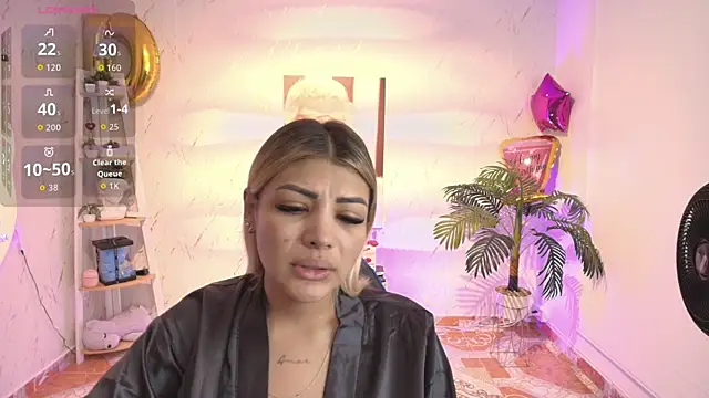 Snapshot of SALOOMEE__ chatting on 11, 9, 2025 SALOOMEE online show from 11, 9, 2025