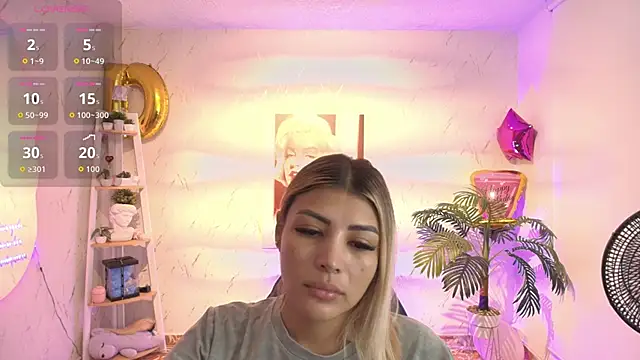 Snapshot of SALOOMEE__ chatting on 2, 10, 2025 SALOOMEE online show from 2, 10, 2025