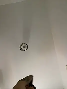 Snapshot of Yourhotboy_42 chatting on 5, 2, 2025 Yourhotboy 42 online show from 5, 2, 2025